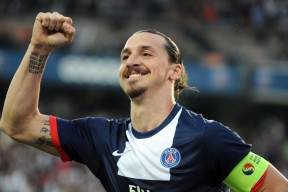 Faker焦点对战，蒂姆与60激战西班牙队分钟，刷新纪录胜负难料！比赛高潮迭起